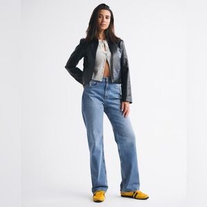 Abercrombie & Fitch Curve Love High Rise 90s Relaxed Jean